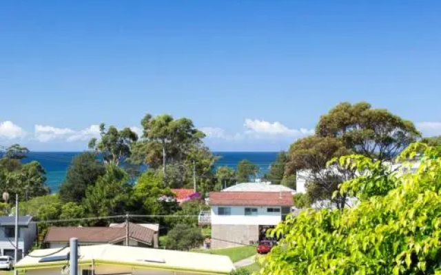 58 Seaview St - Summer Days
