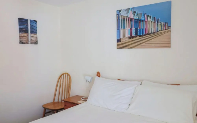 3 Dolphin Cottages