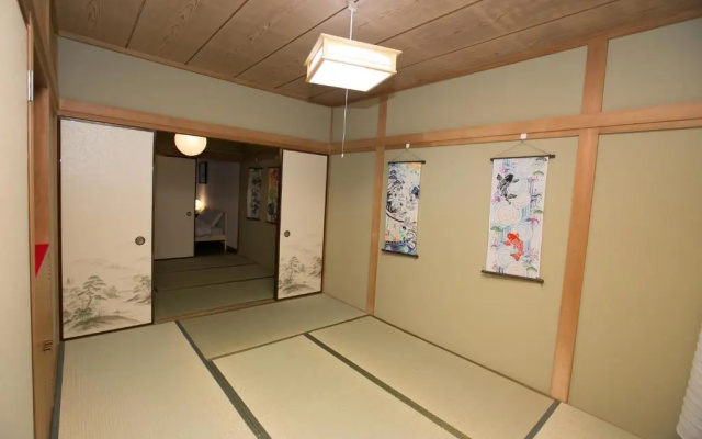 Nishioi House