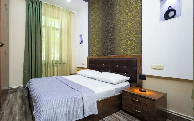 Apartments by Luxe Group AM713