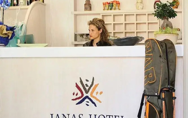 Janas Hotel