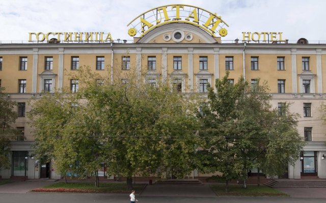 Гостиница Алтай в Москве - забронировать гостиницу Алтай, цены и фото номеров Москва вид на фасад