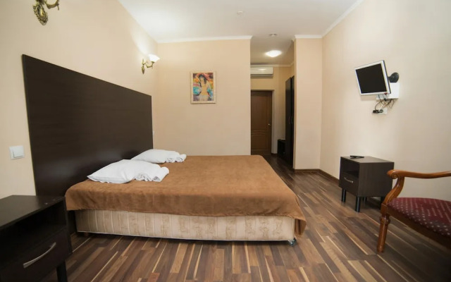 Alex Hotel