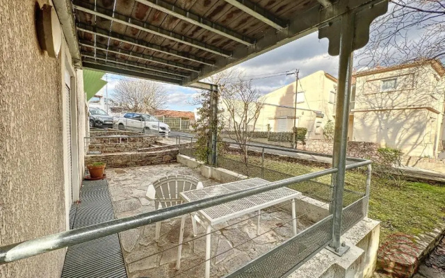 Appartement Lamalou-les-Bains, 1 pièce, 2 personnes - FR-1-451-66