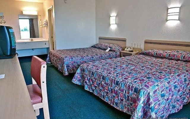Motel 6 Huntsville - Madison