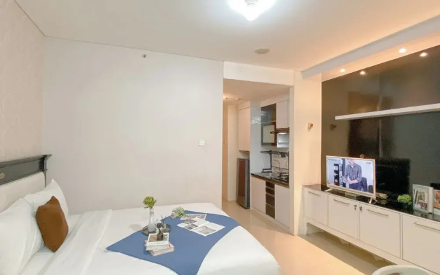 Basic Studio At Apartment Woodland Park Residence