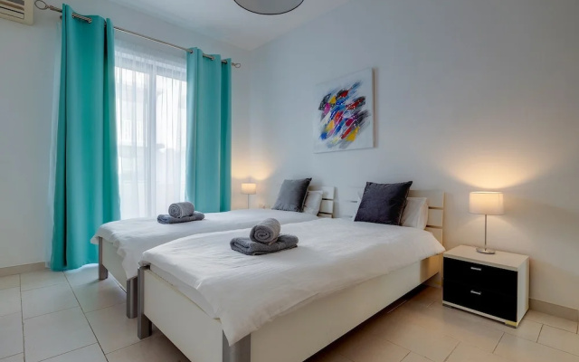 Marvellous Apartment With Valletta and Harbour Views