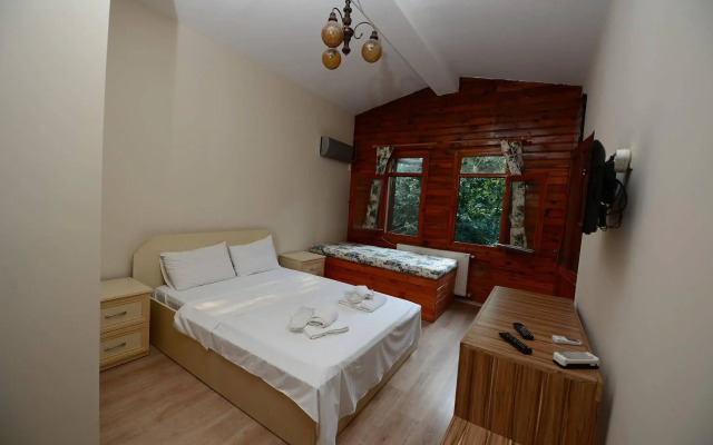 Sapanca Taş Ev & Bungalow