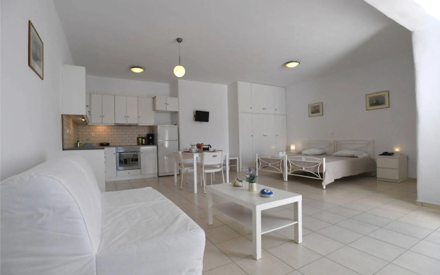 Glafki Studios & Suites