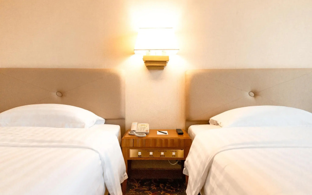 Golden Crown China Hotel