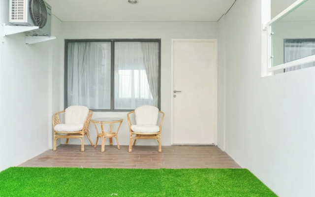 Good Deal Studio Loft Mezzanine (No Kitchen) At Kubikahomy Apartment