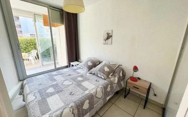 Appartement Le Grau-du-Roi, 2 pièces, 4 personnes - FR-1-307-187