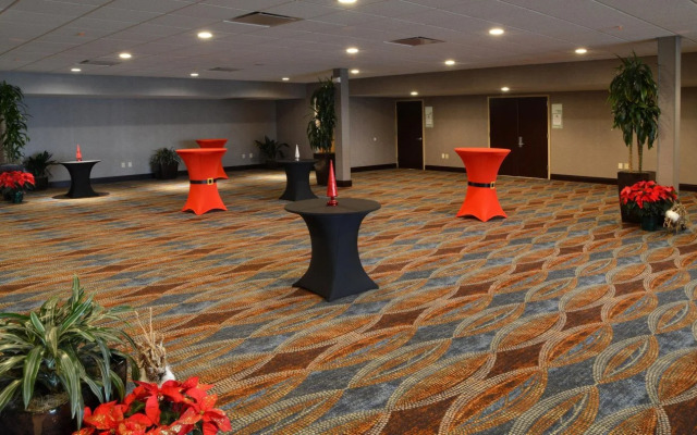 Holiday Inn Canton (Belden Village) by IHG