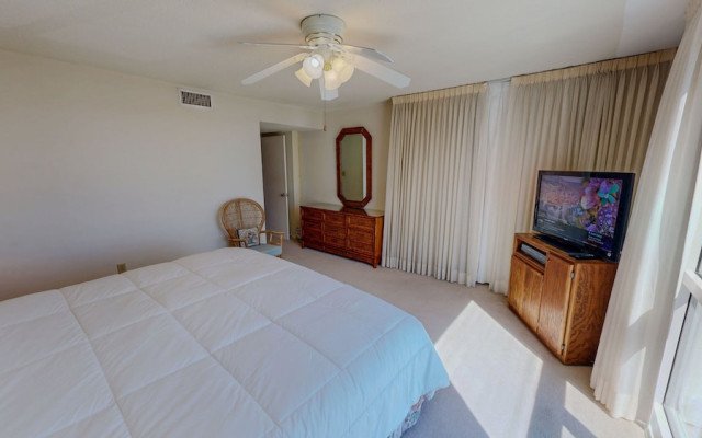 Shoreline Towers 3053 2 Bedroom Condo