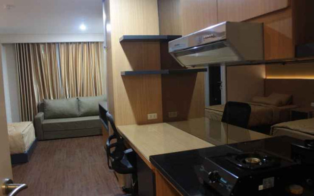 Studio Room at Sentraland Apartment (Lt. 15)