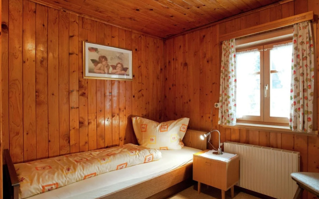 Cozy Apartment with Sauna near Ski Area in Silbertal