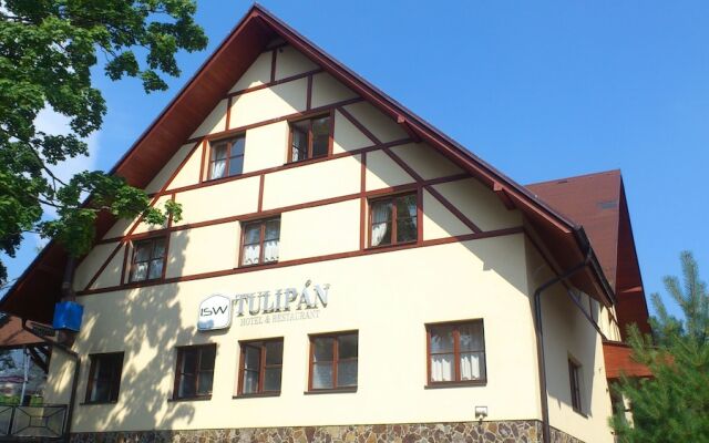 Hotel Tulipan вид на фасад