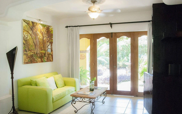 El Encanto Inn