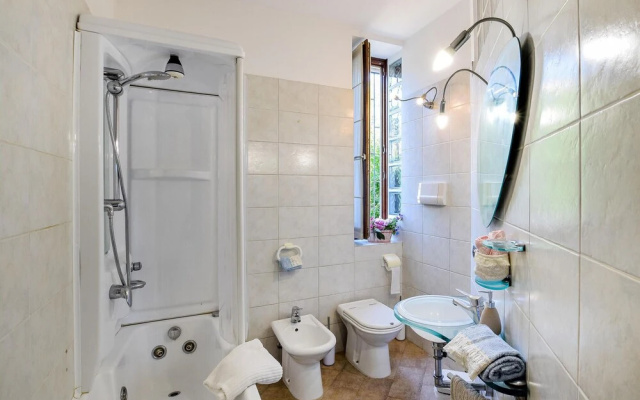 Stunning Apartment in Bergamo With Wifi and 1 Bedrooms