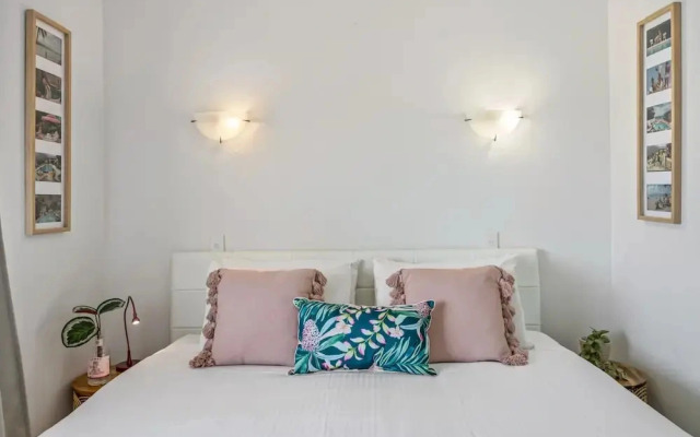 Great Location 1-bed With Pool