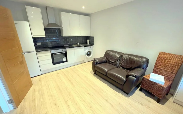 2-bed House - Sleeps 5 & Central Links