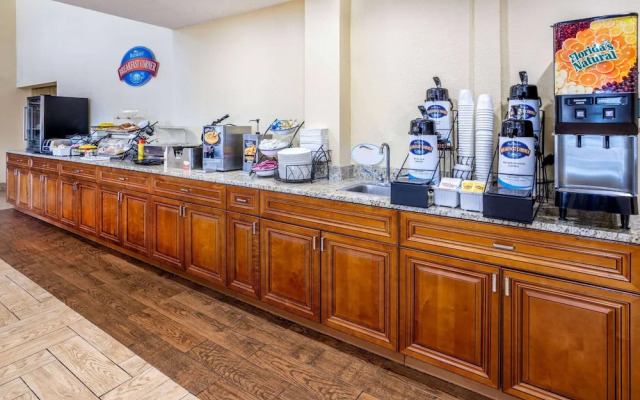 Baymont Inn & Suites Beloit