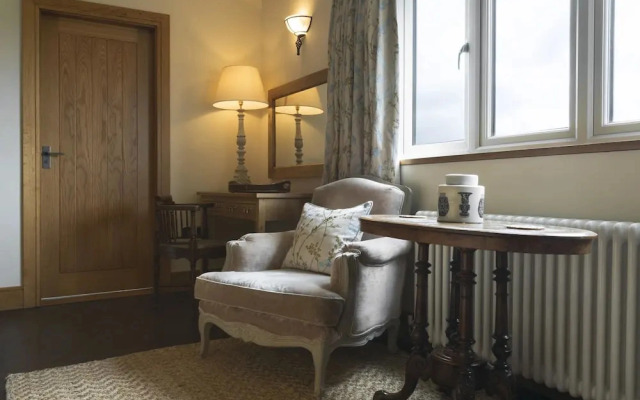 Lyth Valley - X6 Bed Country House Ridgestone