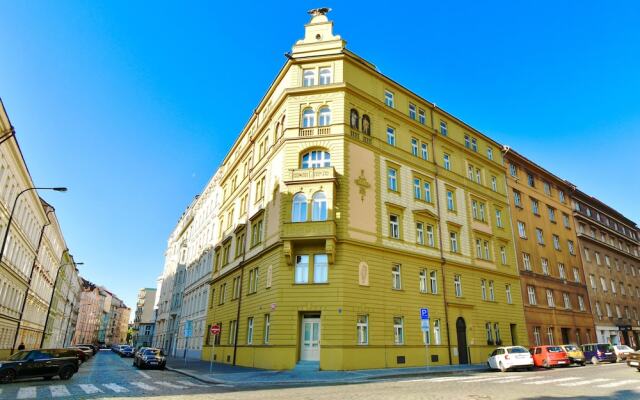 Апартаменты Terra Bohemia Apartment вид на фасад