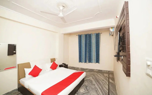 Hotel Mohan Palace by OYO Rooms