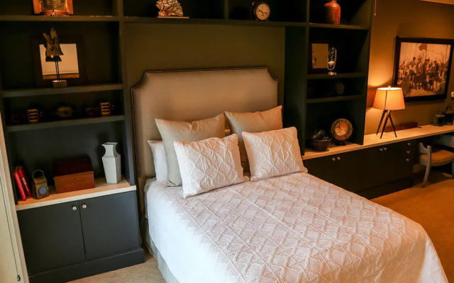 Oyster Bay Boutique Hotel