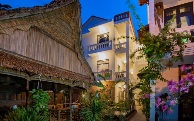 Отель Hoi An Rustic Villa вид на фасад