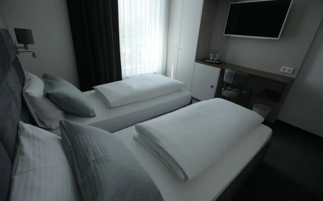 Hotel Starton am Ingolstadt Village