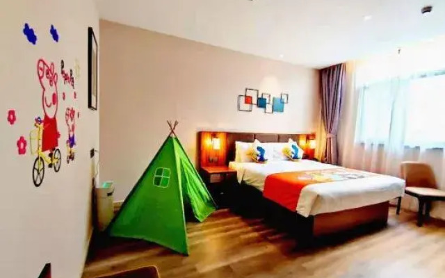 Homeinn Plus Hotel (Huzhou Normal University Yishang Street)