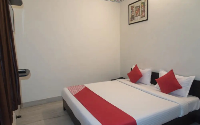 OYO 14838 Shree Jee Hotel