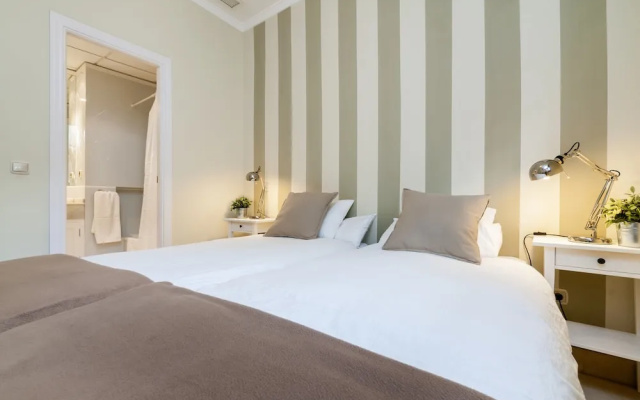 Enjoy Cathedral Views From Private Terrace! Penthouse Catedral III