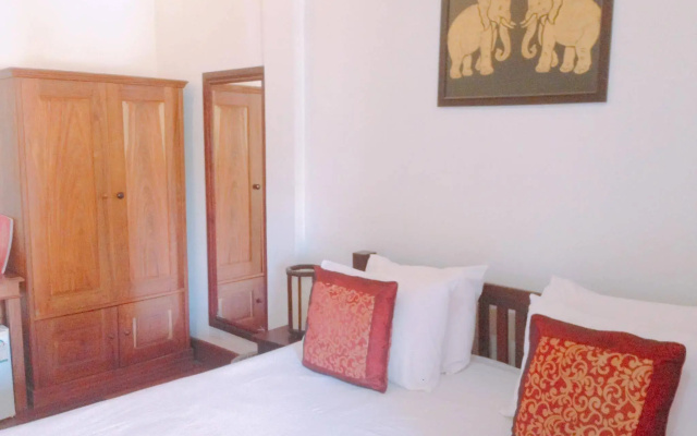 Pangkham Lodge