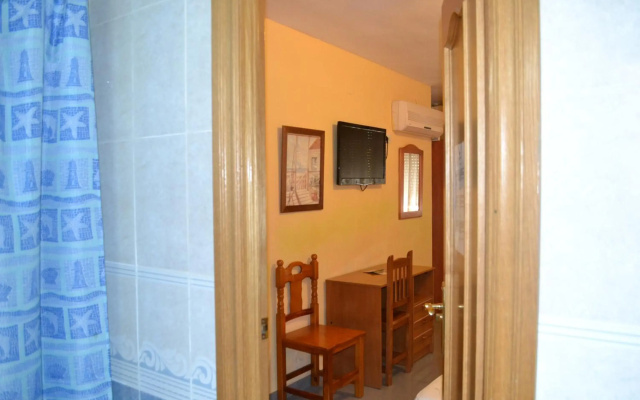 Hostal Al-Qazeres