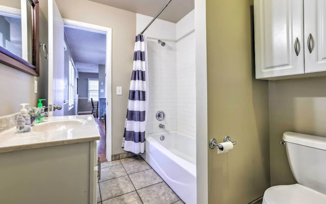 Family-friendly Omaha Home ~ 5 Mi to Dtwn!