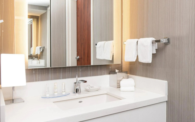 Courtyard by Marriott Bloomington