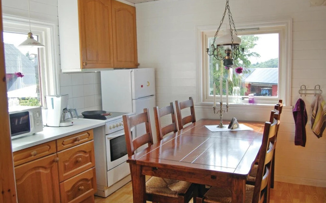Amazing Home in Farsund With 3 Bedrooms and Wifi