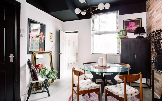 Luxury Designer 4-bed Home in the Heart of Belfast