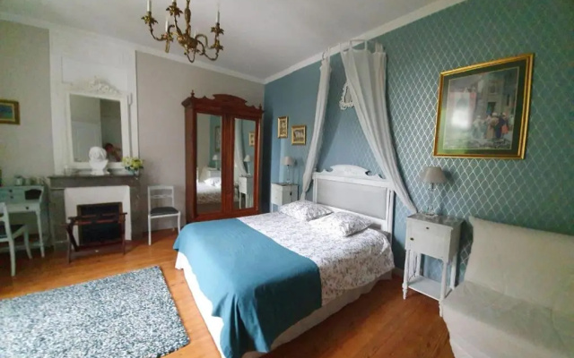 Manoir De Tireveste