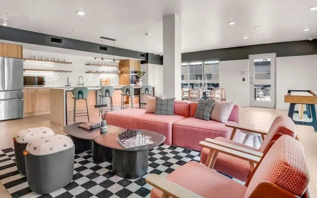 Luxury Central City Escape