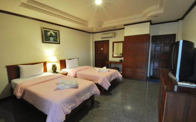 Busyarin Hotel (SHA Extra Plus)