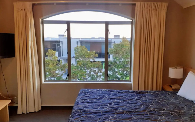 Apartment Fourteen