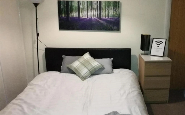 OYO The Maidstone Guesthouse