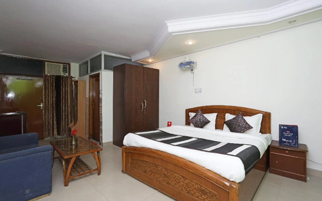 OYO 11063 Hotel Suncity