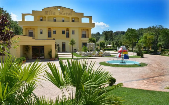 Elia Hotel