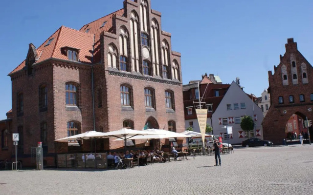 Grand Suite mit Terrasse & Parkplatz - ABC298