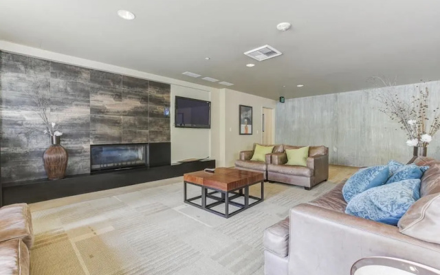 Westlake Ave Downtown Condos by Barsala